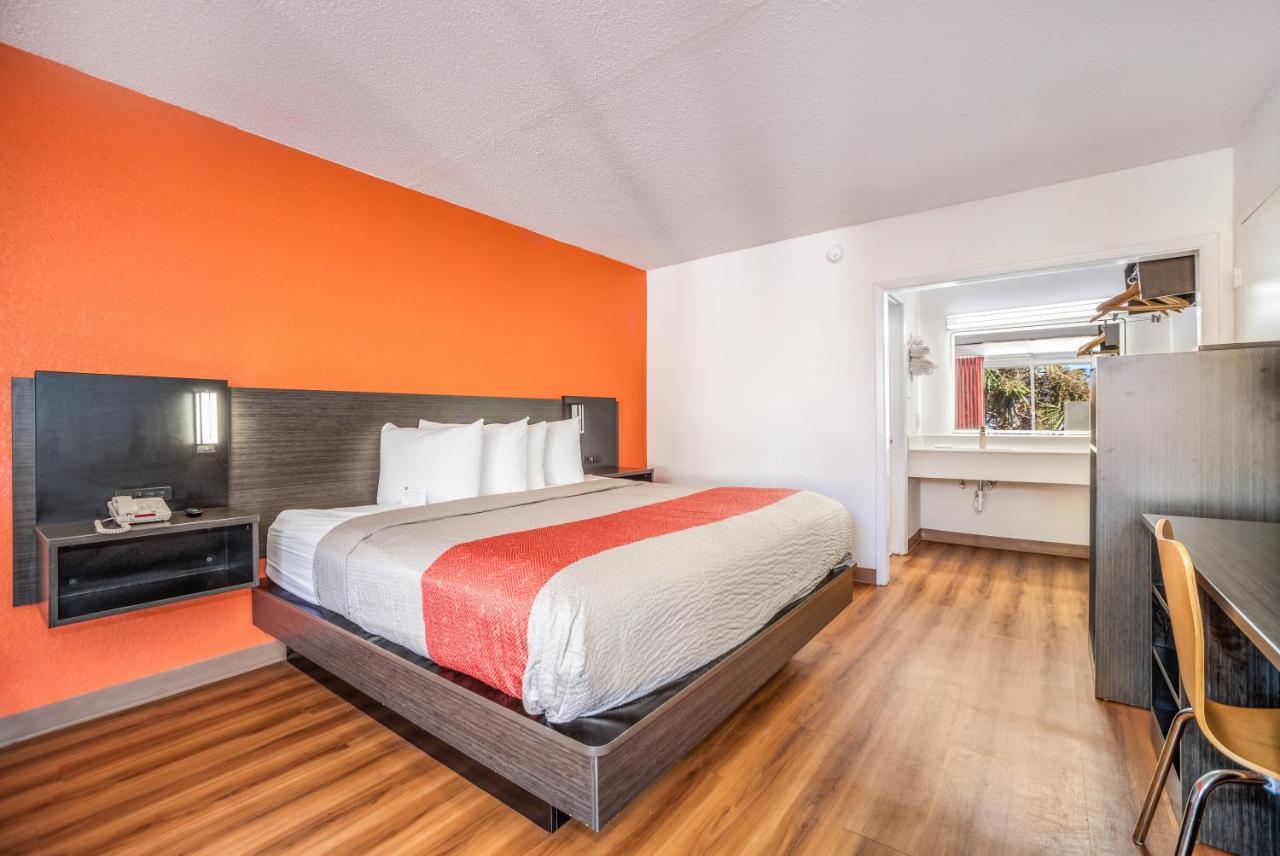 Studio 6 Florence, Sc Ngoại thất bức ảnh