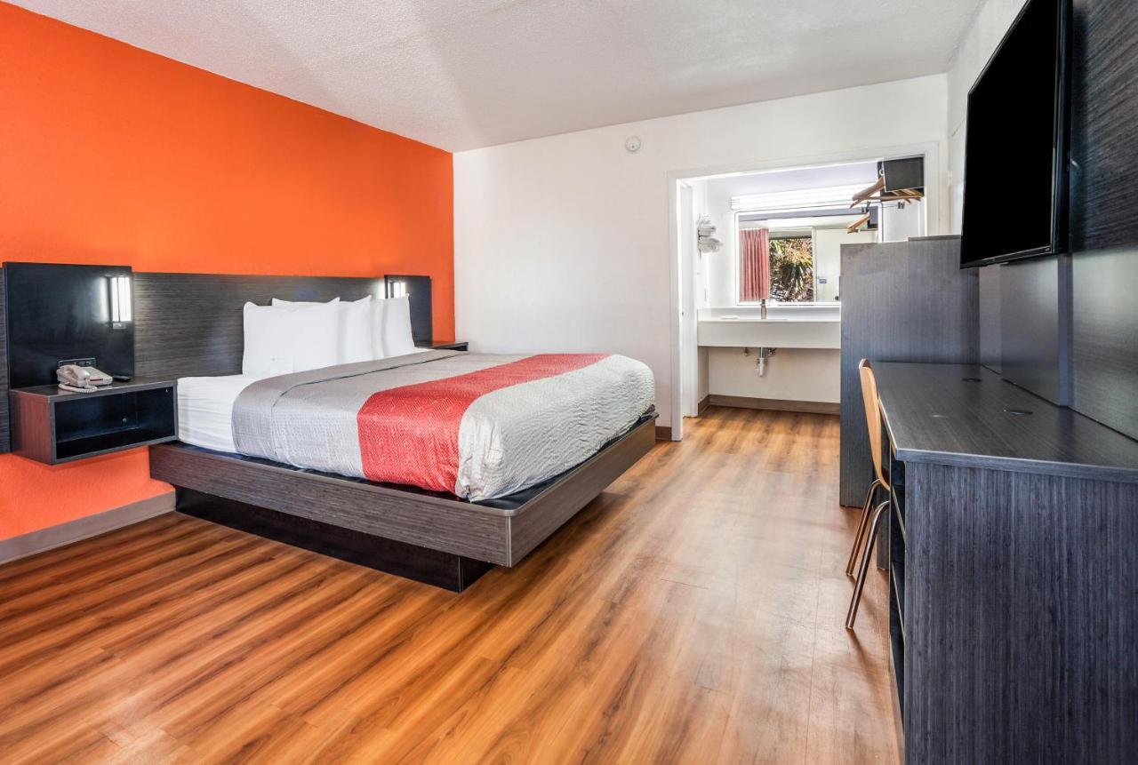 Studio 6 Florence, Sc Ngoại thất bức ảnh