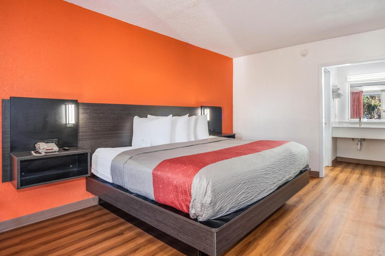 Studio 6 Florence, Sc Ngoại thất bức ảnh