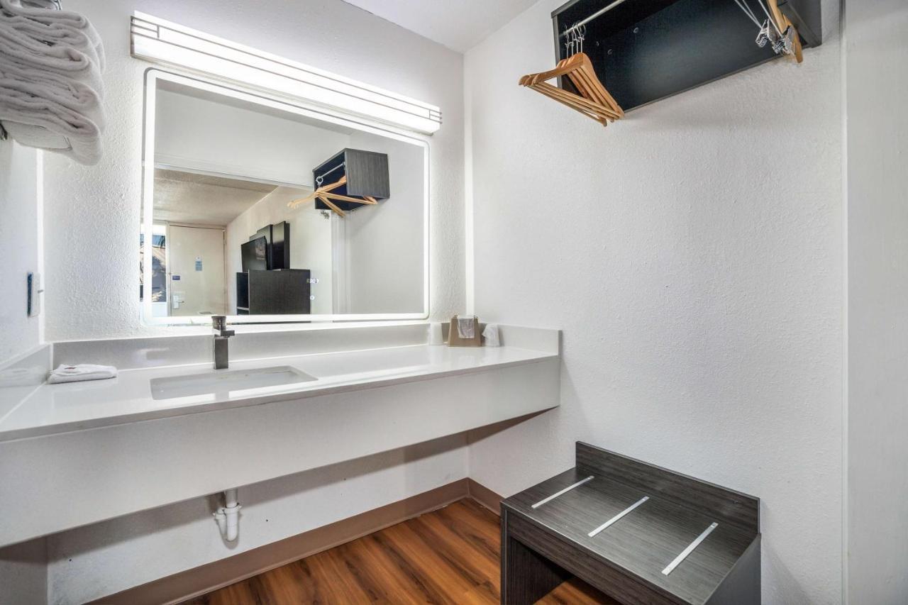 Studio 6 Florence, Sc Ngoại thất bức ảnh